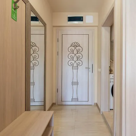 Golden Sands Apartment * Golden Sands